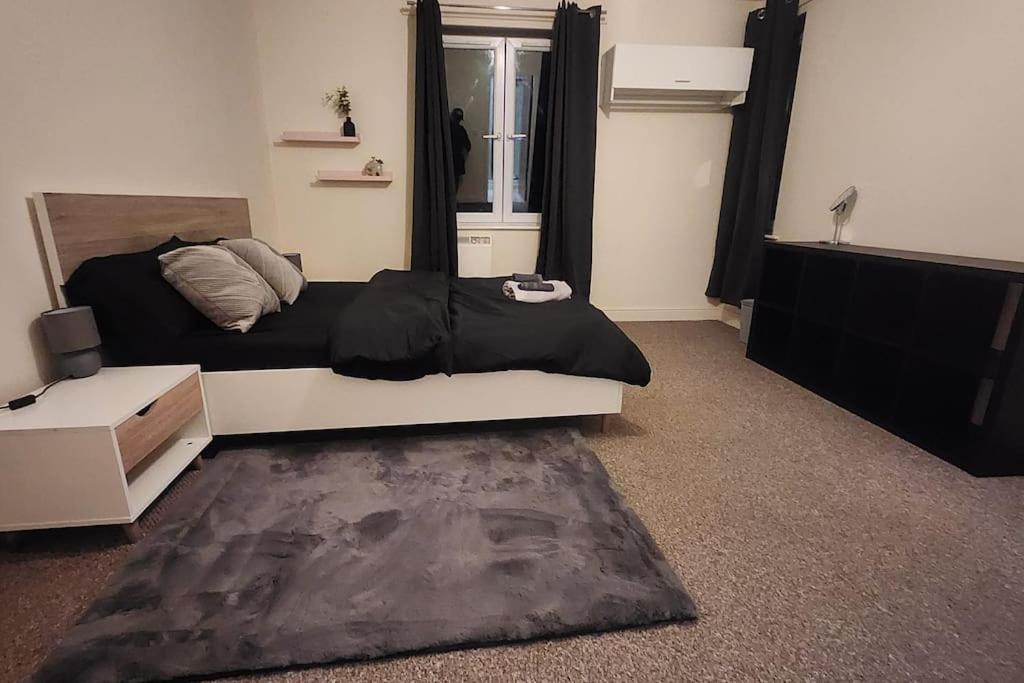 2 Bedroom Apartment Ливърпул Екстериор снимка
